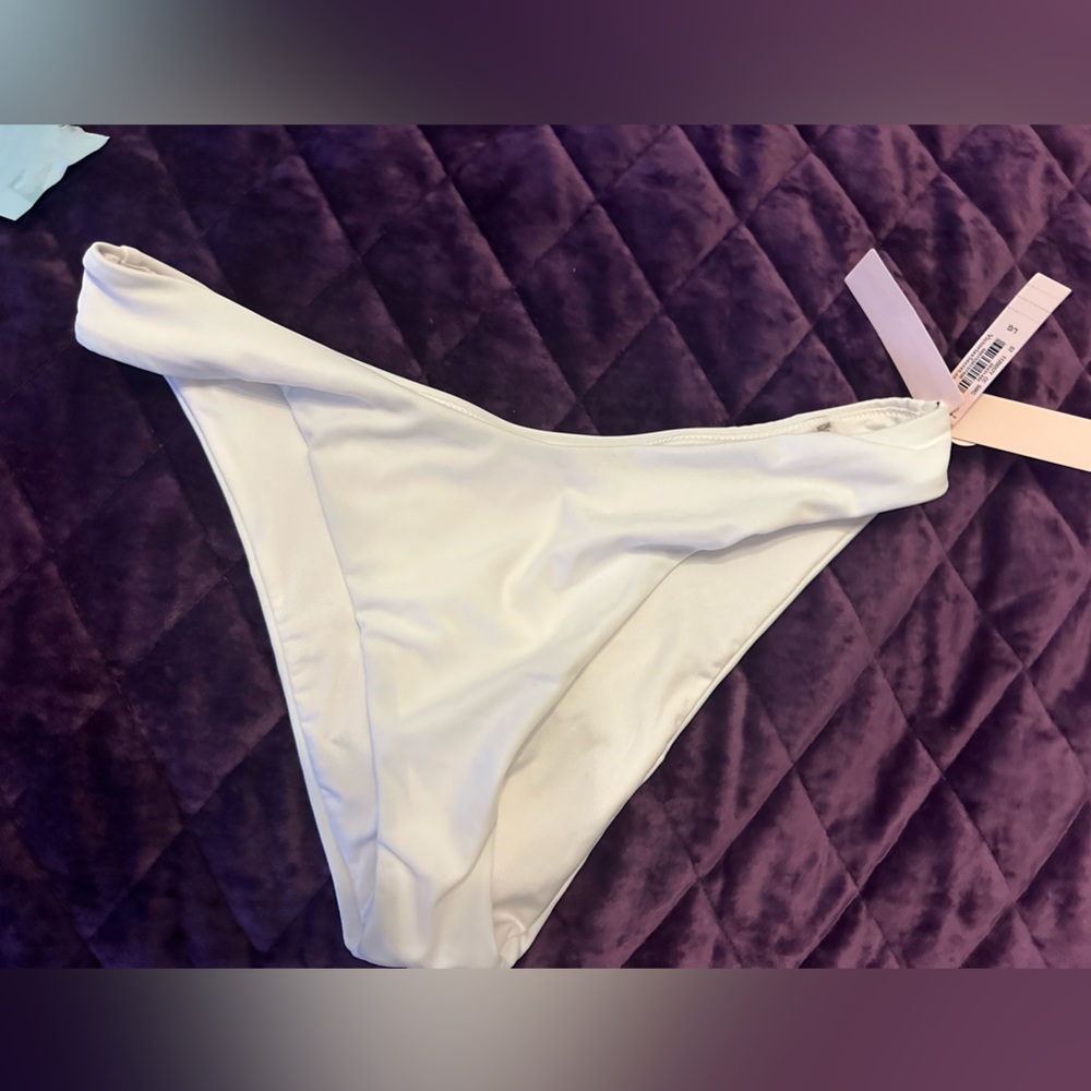 Vs Victoria secret white swim bottom new with tags L